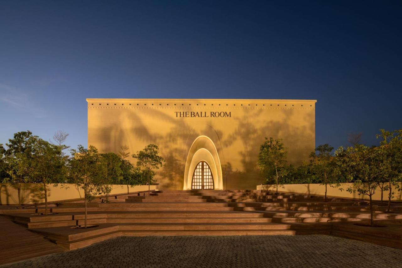 Time Square Resort & Spa Bhuj Exteriér fotografie